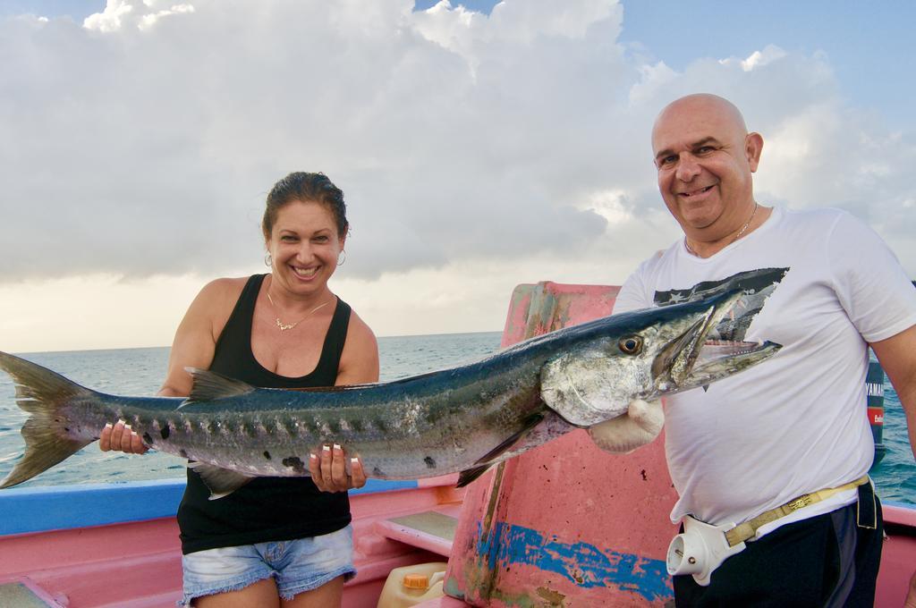 Fish Tobago Guesthouse Buccoo Luaran gambar